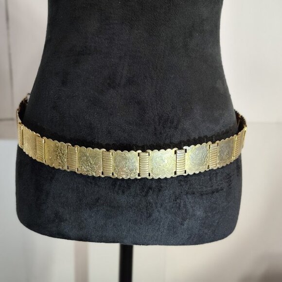 Vintage Unbranded Gold Metal Women's Belt Small - Picture 1 of 11